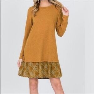 VEVERET contrast long sleeve ruffle bottom dress